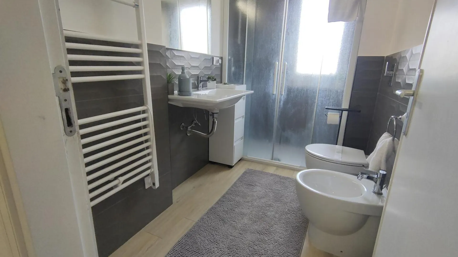 Light Holiday Home Palermo Apartment